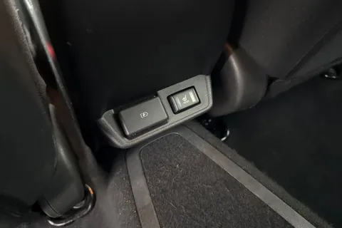 WK23UCL Nissan Leaf 39kWh N-Connecta Auto 5dr Thumbnail #39