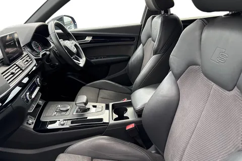 DF69VTT Audi Q5 Black Edition 45 TFSI quattro 245 PS S tronic Thumbnail #17