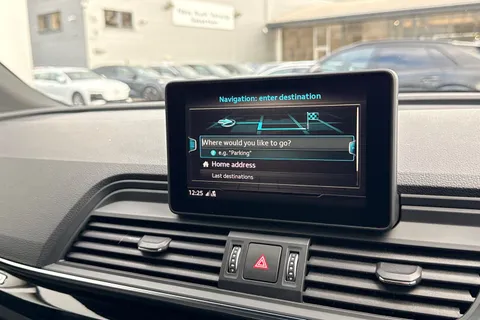 DF69VTT Audi Q5 Black Edition 45 TFSI quattro 245 PS S tronic Thumbnail #42