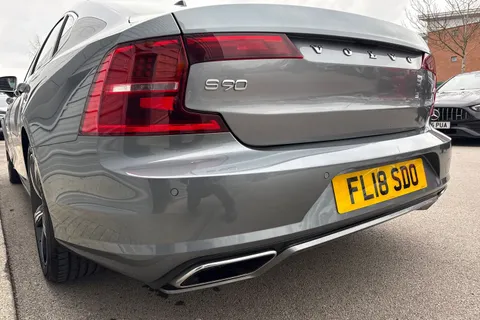FL18SDO Volvo S90 2.0 D4 R-Design Auto Euro 6 (s/s) 4dr Thumbnail #8