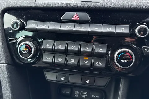 LD18URS Kia Sportage 2.0 CRDi GT-Line AWD Euro 6 5dr Thumbnail #23