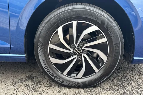 GJ25SVZ Volkswagen Polo 1.0 TSI Life 5dr DSG Thumbnail #12