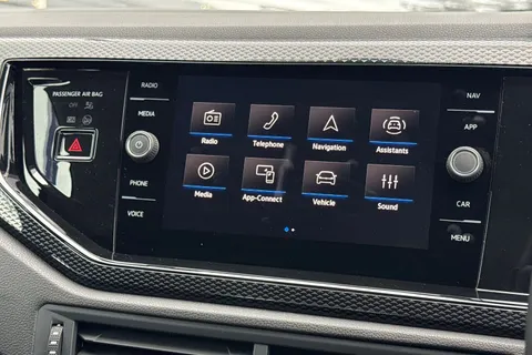 GJ25SVZ Volkswagen Polo 1.0 TSI Life 5dr DSG Thumbnail #18