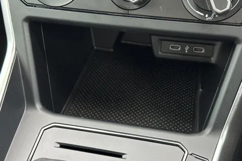 GJ25SVZ Volkswagen Polo 1.0 TSI Life 5dr DSG Thumbnail #33