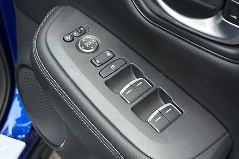 RX75UKO Honda ZR-V 2.0 eHEV Elegance 5dr CVT Thumbnail #24