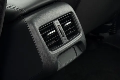 RX75UKO Honda ZR-V 2.0 eHEV Elegance 5dr CVT Thumbnail #31