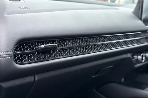 RX75UKO Honda ZR-V 2.0 eHEV Elegance 5dr CVT Thumbnail #33