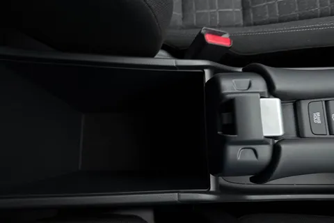 RX75UKO Honda ZR-V 2.0 eHEV Elegance 5dr CVT Thumbnail #40