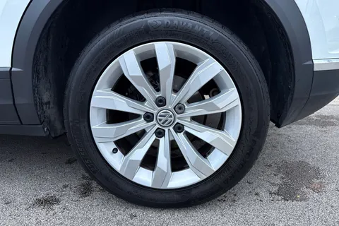 LY19AFO Volkswagen T-Roc 1.6 TDI SE Euro 6 (s/s) 5dr Thumbnail #14