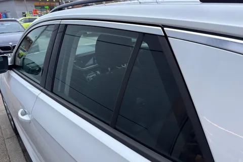 LY19AFO Volkswagen T-Roc 1.6 TDI SE Euro 6 (s/s) 5dr Thumbnail #29