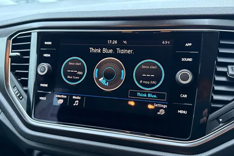 LY19AFO Volkswagen T-Roc 1.6 TDI SE Euro 6 (s/s) 5dr Thumbnail #48