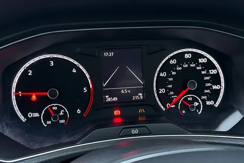 LY19AFO Volkswagen T-Roc 1.6 TDI SE Euro 6 (s/s) 5dr Thumbnail #57