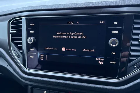 LY19AFO Volkswagen T-Roc 1.6 TDI SE Euro 6 (s/s) 5dr Thumbnail #60