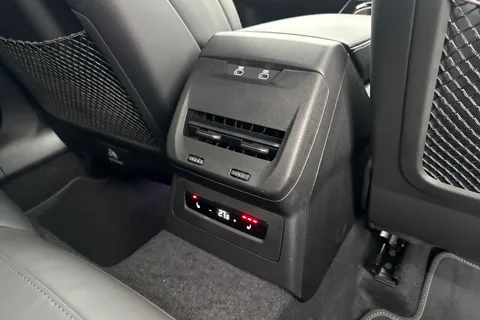 KY74FLE Audi S5 Avant Launch Edition TFSI  367 PS S tronic Thumbnail #43