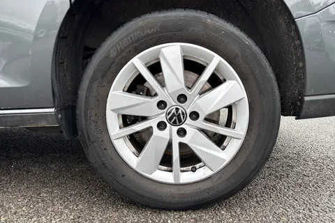 DA25CZJ Volkswagen Caddy Maxi 2.0 TDI 122PS Commerce Pro Van DSG [Tech Pack] Thumbnail #13