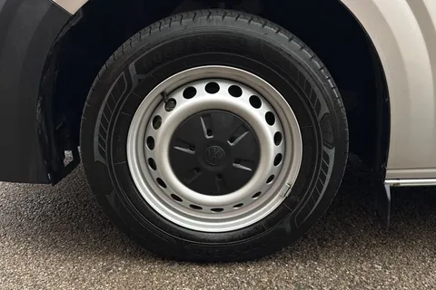 BJ25ZZC Volkswagen Transporter 2.0 TDI 150 Commerce Van Auto Thumbnail #13