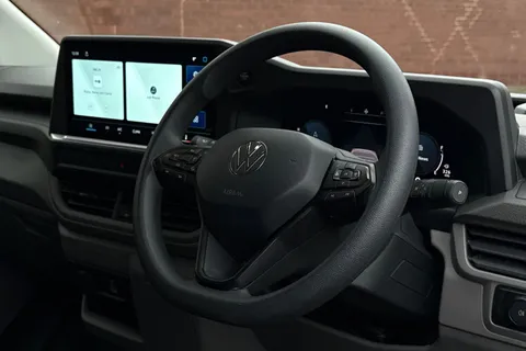 BJ25ZZC Volkswagen Transporter 2.0 TDI 150 Commerce Van Auto Thumbnail #18