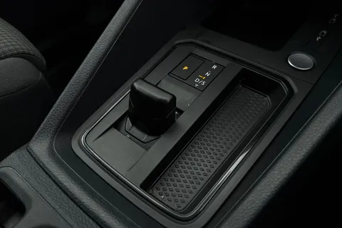 DA25AOL Volkswagen Caddy C20 Cargo Commerce Pro SWB 122 PS 2.0 TDI 7sp DSG Thumbnail #24