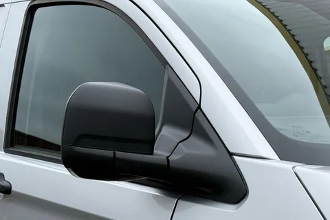 BJ25ZZC Volkswagen Transporter 2.0 TDI 150 Commerce Van Auto Thumbnail #27