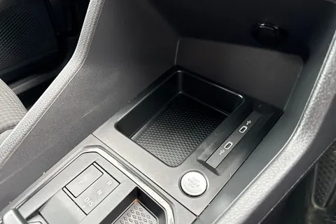 DA25CZJ Volkswagen Caddy Maxi 2.0 TDI 122PS Commerce Pro Van DSG [Tech Pack] Thumbnail #34