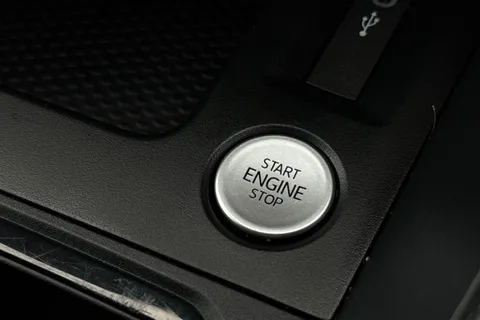 DA25CZJ Volkswagen Caddy Maxi 2.0 TDI 122PS Commerce Pro Van DSG [Tech Pack] Thumbnail #35