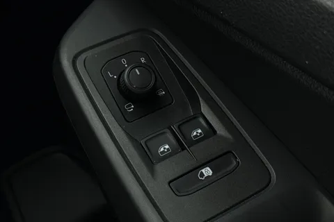 DA25AOL Volkswagen Caddy C20 Cargo Commerce Pro SWB 122 PS 2.0 TDI 7sp DSG Thumbnail #42