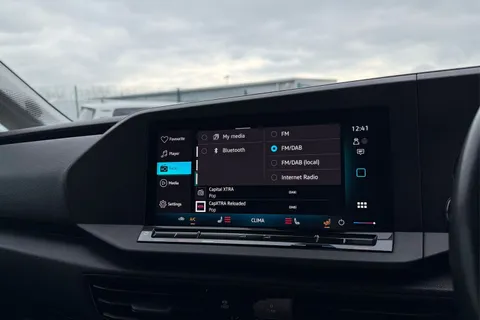 DA25CZJ Volkswagen Caddy Maxi 2.0 TDI 122PS Commerce Pro Van DSG [Tech Pack] Thumbnail #47