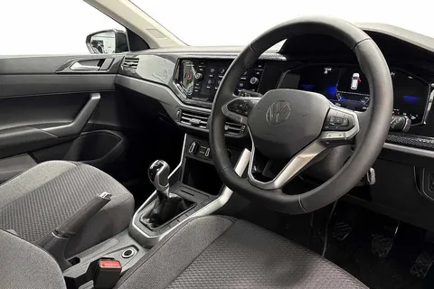 GL75FLH Volkswagen Polo 1.0 TSI Match 5dr Thumbnail #6