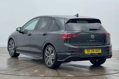 DE25UUT Volkswagen Golf 1.5 TSI 150 R-Line 5dr **18' LEEDS + WINTER PACK** Thumbnail #3