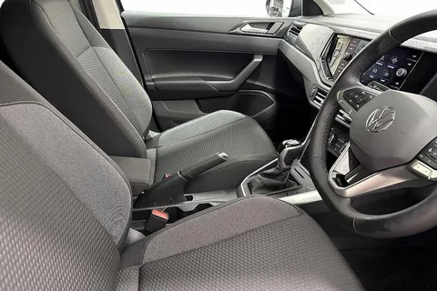 KP75MPX Volkswagen Polo 1.0 TSI Match 5dr DSG **HEATED FRONT SEATS** Thumbnail #10