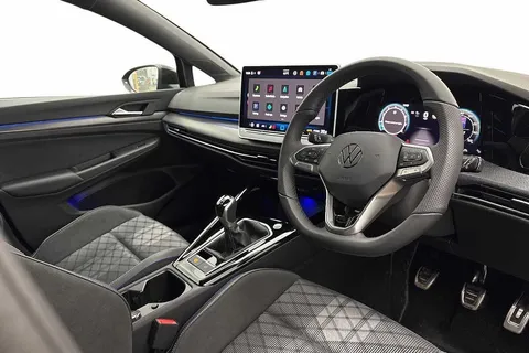 DE25UUT Volkswagen Golf 1.5 TSI 150 R-Line 5dr **18' LEEDS + WINTER PACK** Thumbnail #6