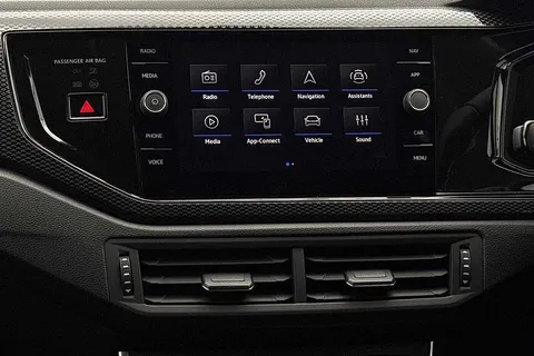 KP75MPX Volkswagen Polo 1.0 TSI Match 5dr DSG **HEATED FRONT SEATS** Thumbnail #12