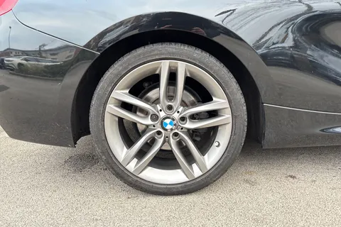 DL67ZNN BMW 2 Series 1.5 218i M Sport Auto Euro 6 (s/s) 2dr Thumbnail #11