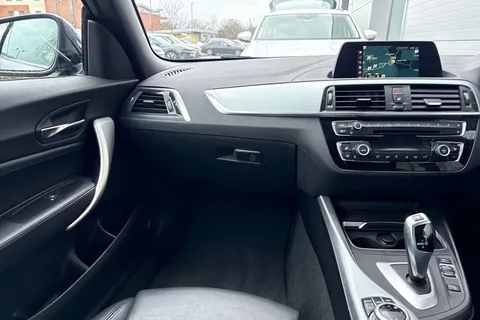 DL67ZNN BMW 2 Series 1.5 218i M Sport Auto Euro 6 (s/s) 2dr Thumbnail #21