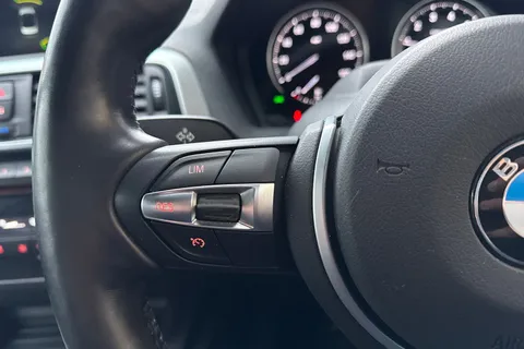 DL67ZNN BMW 2 Series 1.5 218i M Sport Auto Euro 6 (s/s) 2dr Thumbnail #51