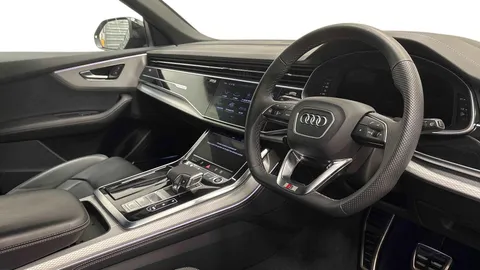 BG24WRE Audi Q8 SUV  Launch Edition 55 TFSI quattro 340 PS tiptronic Thumbnail #6