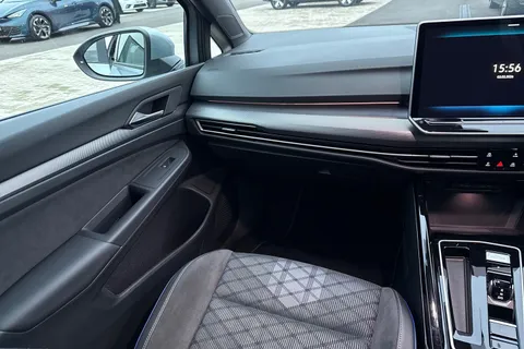 ND25CJV Volkswagen Golf 1.5 eTSI 150 R-Line 5dr DSG **18' LEEDS ALLOYS + SPACE SAVER SPARE WHEEL** Thumbnail #21