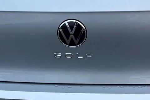 ND25CJV Volkswagen Golf 1.5 eTSI 150 R-Line 5dr DSG **18' LEEDS ALLOYS + SPACE SAVER SPARE WHEEL** Thumbnail #26