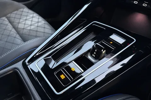 ND25CJV Volkswagen Golf 1.5 eTSI 150 R-Line 5dr DSG **18' LEEDS ALLOYS + SPACE SAVER SPARE WHEEL** Thumbnail #38