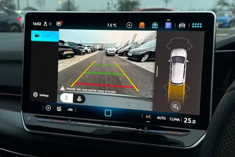 ND25CJV Volkswagen Golf 1.5 eTSI 150 R-Line 5dr DSG **18' LEEDS ALLOYS + SPACE SAVER SPARE WHEEL** Thumbnail #43