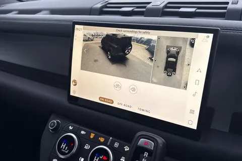 KJ24AHD Land Rover Defender 110 2.0 P400e X-Dynamic HSE 5dr Thumbnail #14