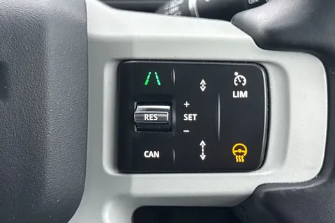 KJ24AHD Land Rover Defender 110 2.0 P400e X-Dynamic HSE 5dr Thumbnail #35