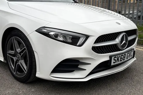 SK68GVC Mercedes-Benz A Class 1.3 A200 AMG Line 7G-DCT Euro 6 (s/s) 5dr Thumbnail #9