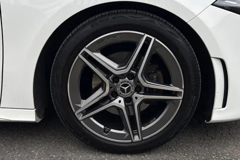 SK68GVC Mercedes-Benz A Class 1.3 A200 AMG Line 7G-DCT Euro 6 (s/s) 5dr Thumbnail #10