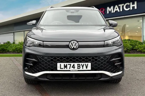 6 of 52 for Volkswagen Tiguan 1.5 TSI eHybrid 19.7kWh R-Line DSG Euro 6 (s/s) 5dr