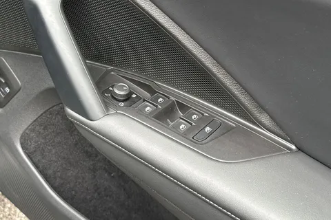 21 of 52 for Volkswagen Tiguan 1.5 TSI eHybrid 19.7kWh R-Line DSG Euro 6 (s/s) 5dr