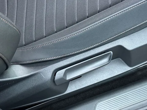 MF25OOJ CUPRA Born 170kW e-Boost V1 59kWh 5dr Auto Thumbnail #33