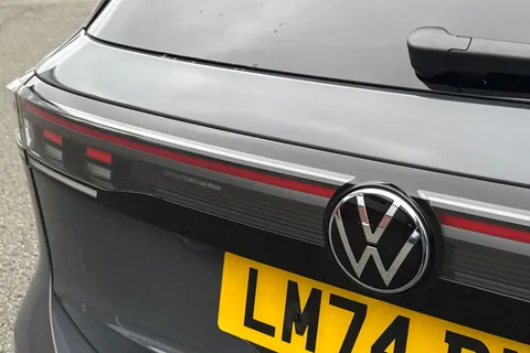 35 of 52 for Volkswagen Tiguan 1.5 TSI eHybrid 19.7kWh R-Line DSG Euro 6 (s/s) 5dr