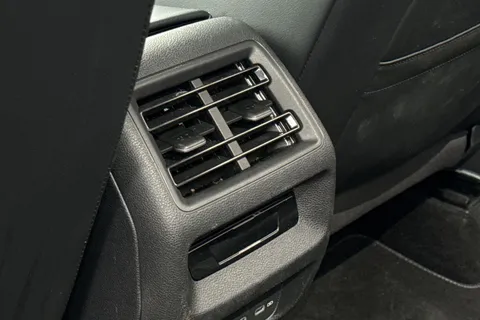 36 of 52 for Volkswagen Tiguan 1.5 TSI eHybrid 19.7kWh R-Line DSG Euro 6 (s/s) 5dr