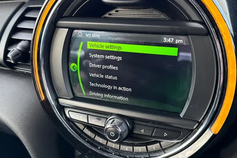 LJ19KTF Mini Hatch 1.5 One Classic Steptronic Euro 6 (s/s) 5dr Thumbnail #49